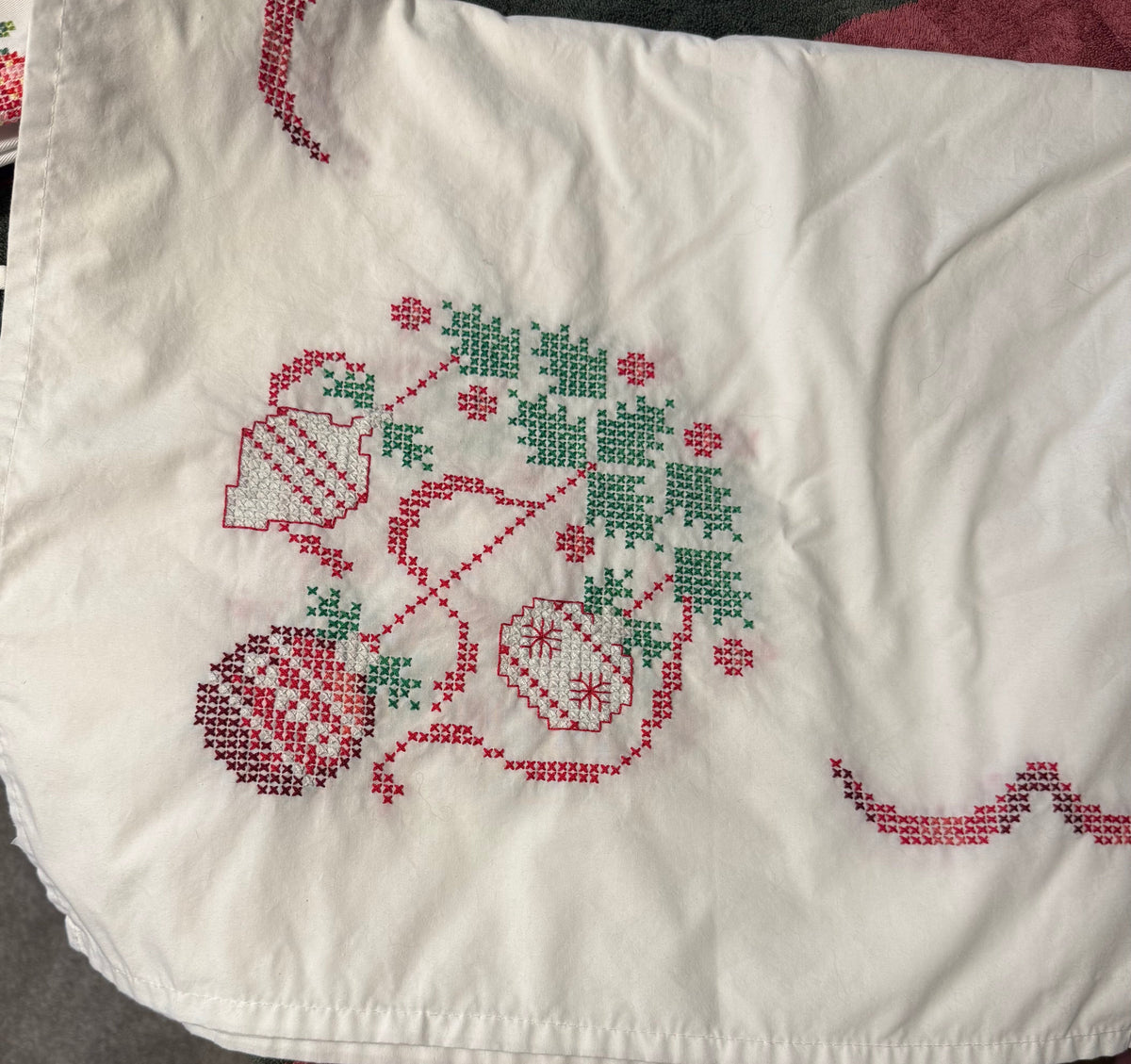 Hand Cross-Stitched Christmas Tablecloth — Ornaments & Garland